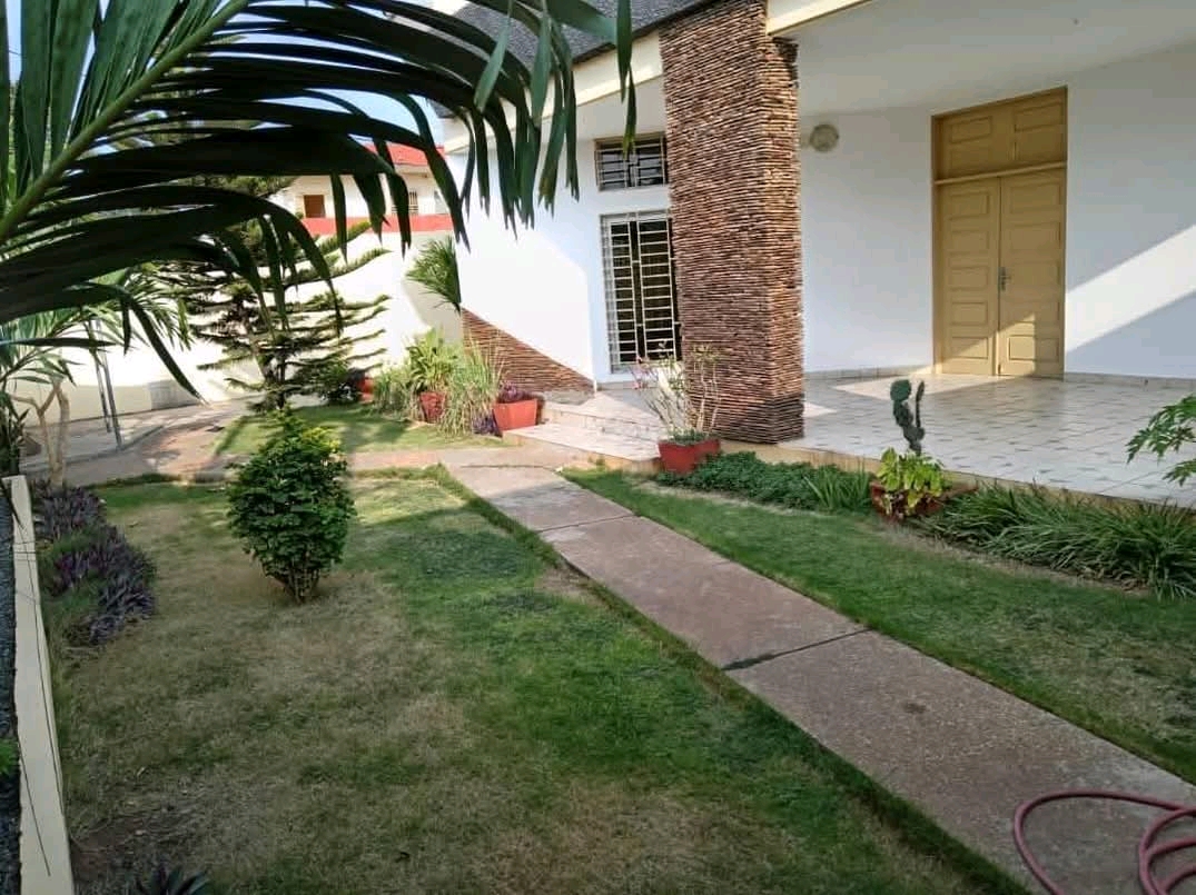 Villa a louer a lome adewi