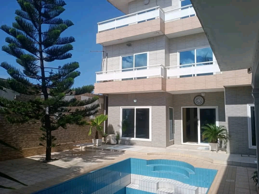 Villa a piscine en vente a lomé avepozo
