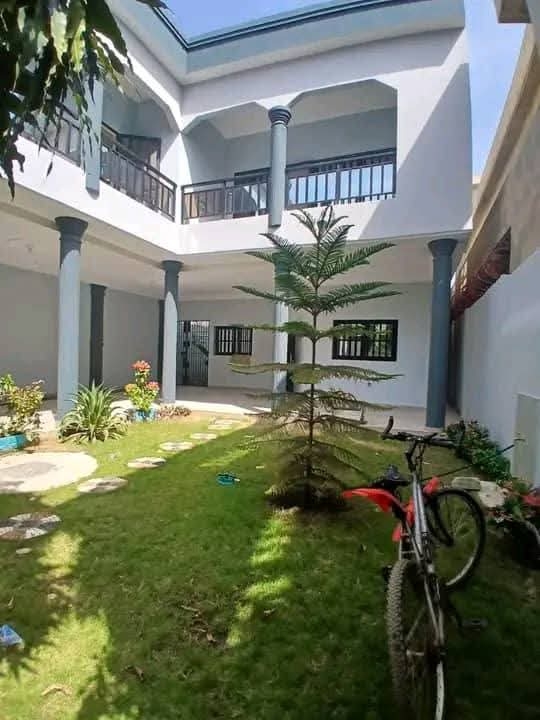 Villa en vente ou a louer a lomé zanguera ucao