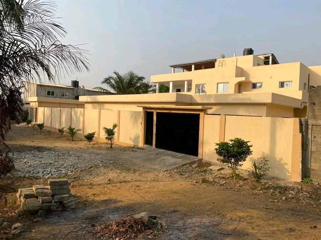 Villa en vente a Lomé kpessi nimagna