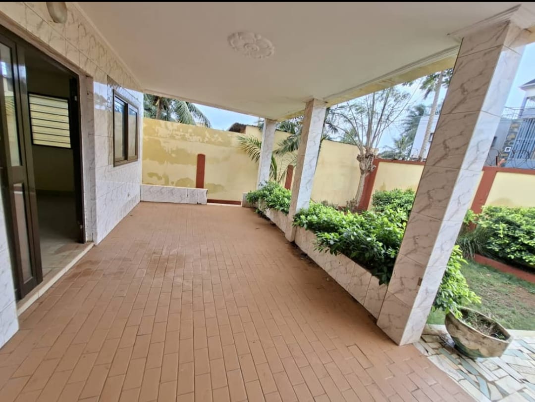 Villa en vente a Lomé agoe
