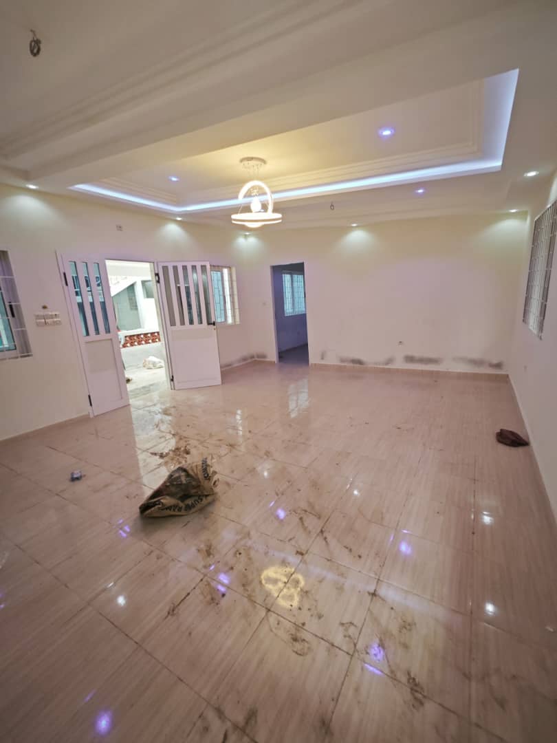 Appartement 2chambre salon interne a louer a Lomé togo2000