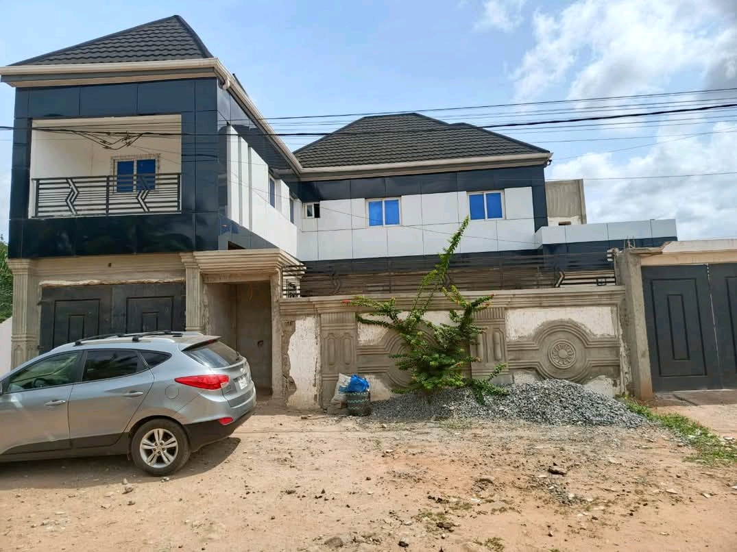 Villa a étage en vente à Lome adidogomé