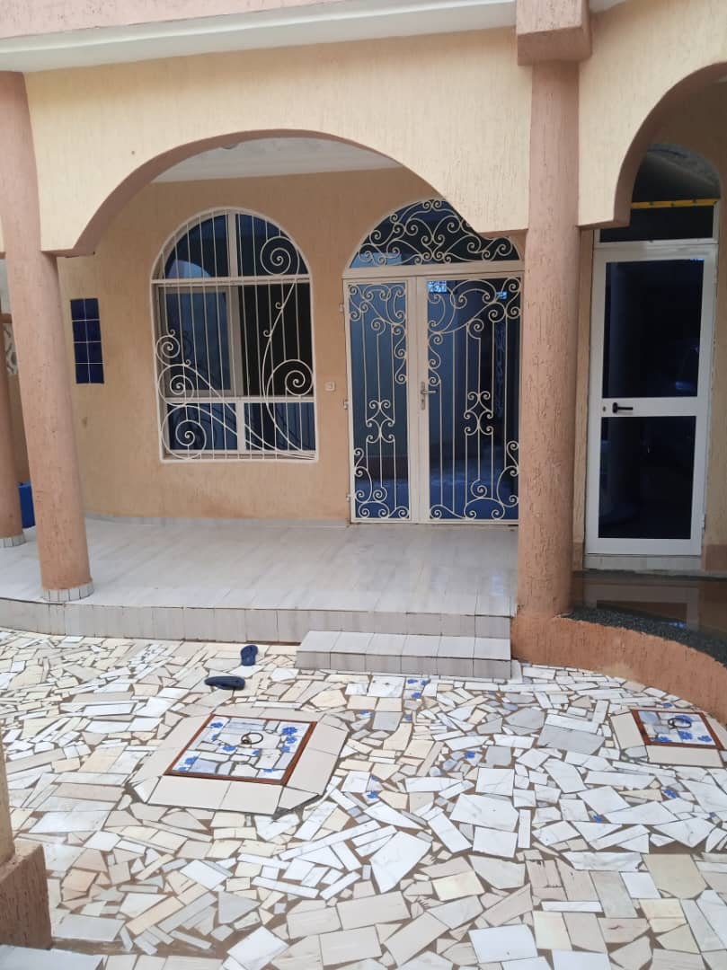 Villa a louer a lomé agoe dikamé
