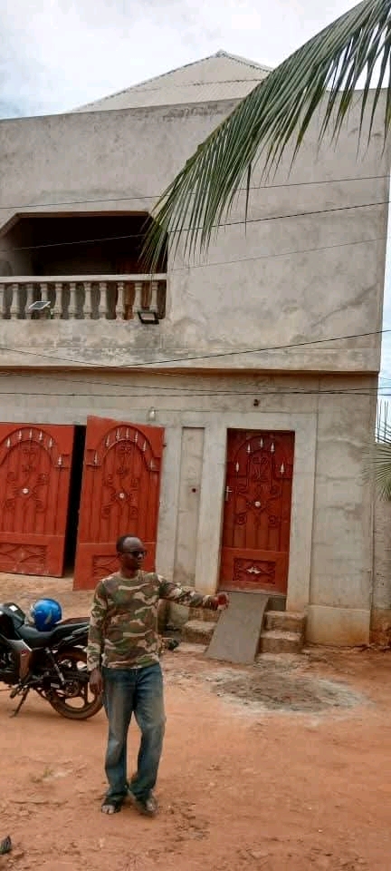 Maison a étage en vente a Lomé tsévié