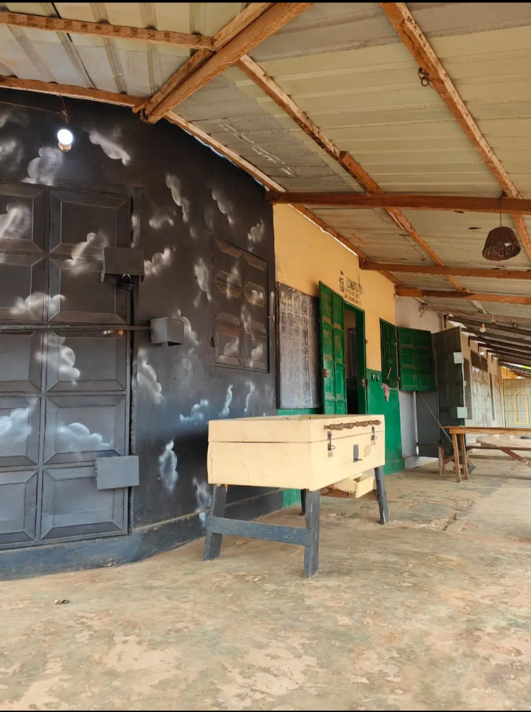 Maison en vente a Lomé agoe sogbossito t oil