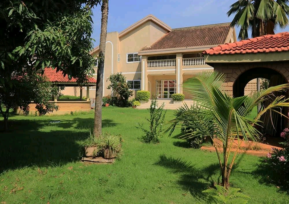 Villa a louer a lomé agoe reserve