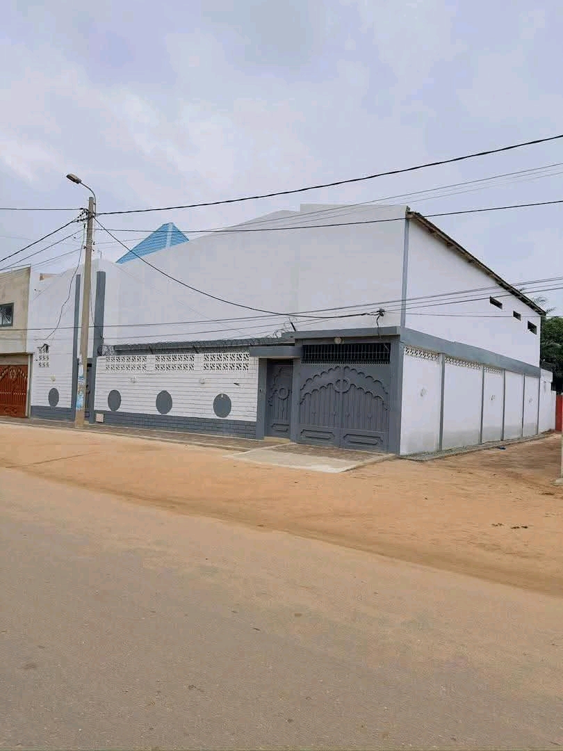 Villa en vente a la cité aéroport