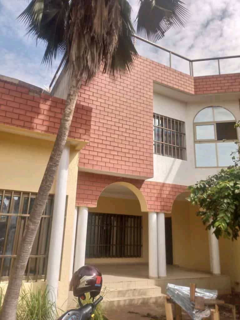 Villa a louer a lomé avenou
