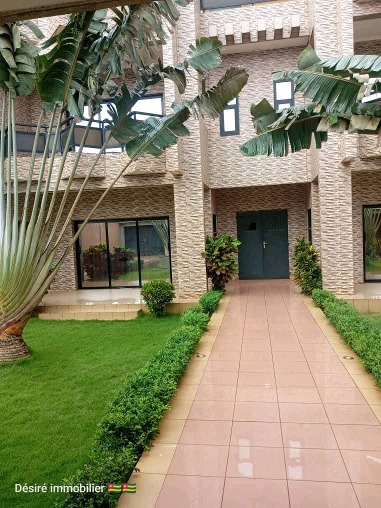 Villa en vente a lome agoe assieyeye