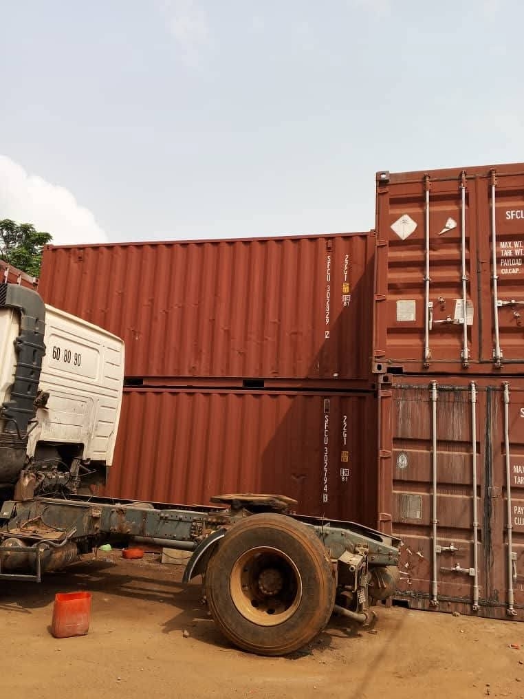 Conteneur en vente a Lomé agoe zongo