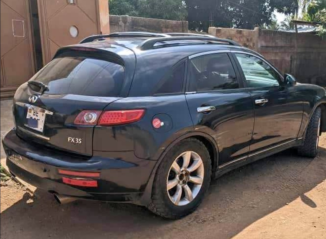 Infinity en vente a Lomé