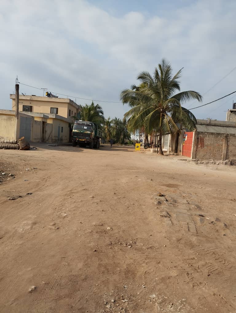 Un lot avec titre foncier en vente a Lomé agoe togblekopé