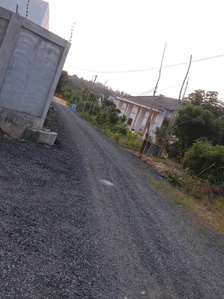 Terrain 4 lots coller en vente a Lome zanguera