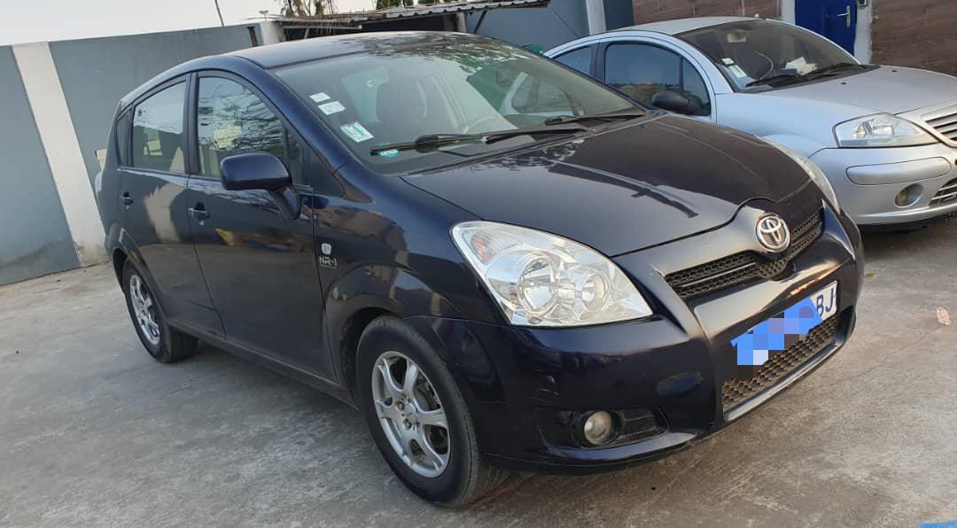 Toyota Corolla verso en vente